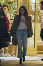 JENNIFER ANISTON and COURTENEY COX Out for Dinner at Tower Bar in Los Angeles 04/12/2022