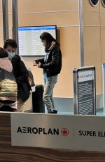 JENNIFER CONNELLY at Airport in Vancouver 04/02/2022