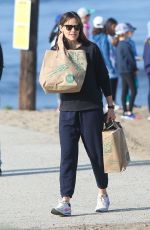 JENNIFER GARNER Out at Beach for a School Event in Santa Monica 03/31/2022