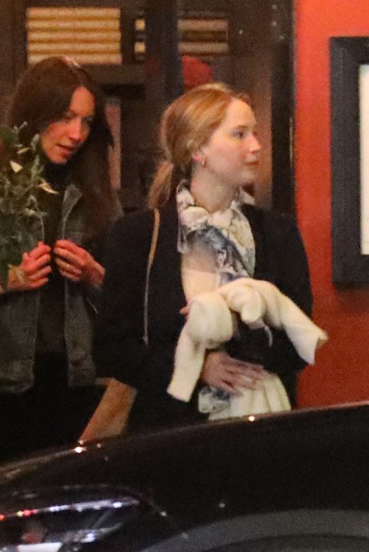 JENNIFER LAWRENCE and Cooke Maroney Out for Dinner with Friends at Chi Spacca in Los Angeles 04/17/2022