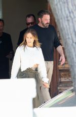 JENNIFER LOPEZ and Ben Affleck at a Massive Real Estate Property on the Market in Beverly Hills 04/12/2022