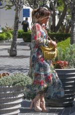 JENNIFER LOPEZ Out Shopping for Furniture in Culver City 04/05/2022