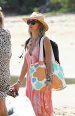 JESSICA ALBA and Cash Warren on Vacation in Hhawaii 04/25/2022