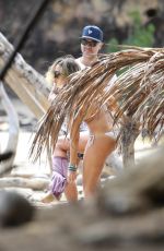 JESSICA ALBA and Cash Warren on Vacation in Hhawaii 04/25/2022