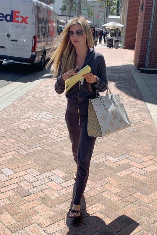 JOANNA KRUPA at a Doctor