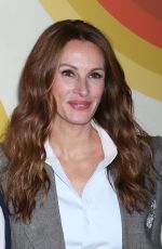 JULIA ROBERTS and Sean Penn at Gaslit Premiere at Metropolitan Museum of Art in New York 04/18/2022