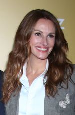 JULIA ROBERTS and Sean Penn at Gaslit Premiere at Metropolitan Museum of Art in New York 04/18/2022
