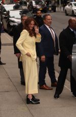 JULIA ROBERTS Arrives at Late Show with Stephen Colbert 04/18/2022