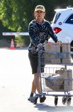 JULIETTE LEWIS Shopping for Groceries at Erewhon Market in Los Angeles 04/26/2022