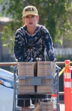 JULIETTE LEWIS Shopping for Groceries at Erewhon Market in Los Angeles 04/26/2022