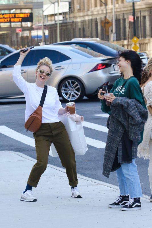 KALEY and BRIANA CUOCO Out in New York 04/22/2022