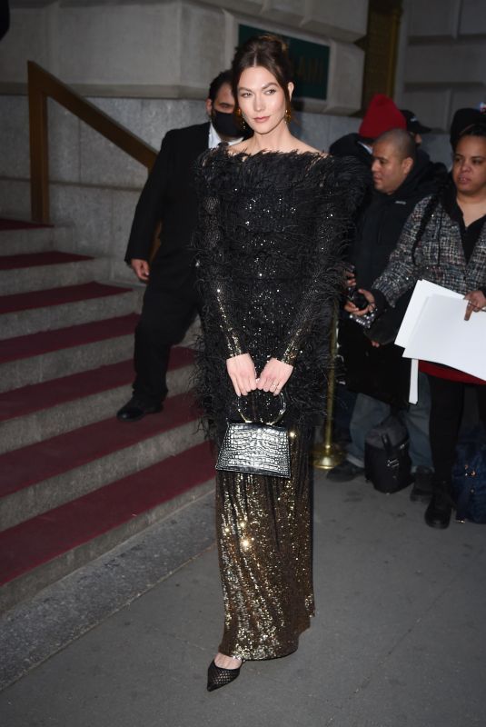 KARLIE KLOSS Arrives at 2022 Prince
