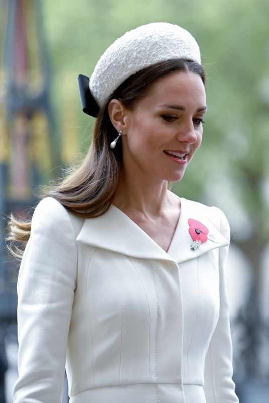 KATE MIDDLETON at ANZAC Day Service of Commemoration and Thanksgiving at Westminster Abbey 04/25/2022
