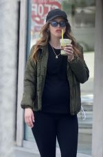 KATHERINE and CHRISTINA SCHWARZENEGEER Out for Smoothie in Los Angeles 04/25/2022