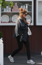 KATHERINE and CHRISTINA SCHWARZENEGGER Out for Brunch in Los Angeles 04/24/2022