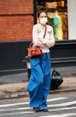 KATIE HOLMES Out and About in New York 04/05/2022