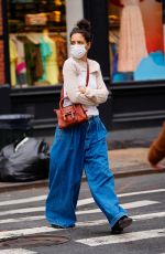 KATIE HOLMES Out and About in New York 04/05/2022