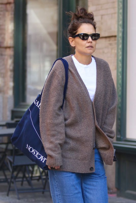 KATIE HOLMES Out Shopping in New York 04/27/2022