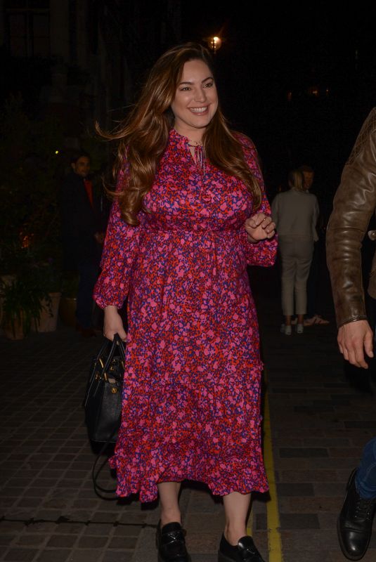 KELLY BROOK Leaves Chiltern Firehouse in London 04/15/2022