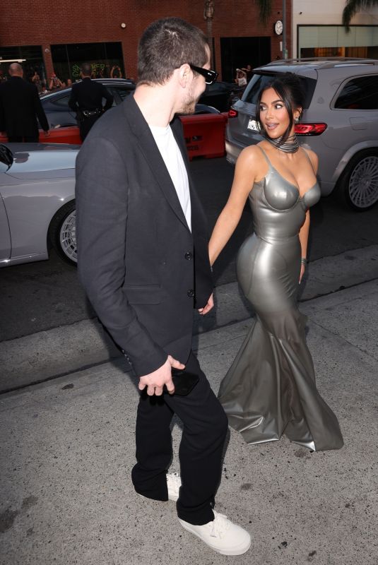 KIM KARDASHIAN and Pete Davidson Arrives at HULU
