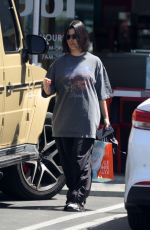 KOURTNEY KARDASHIAN and Travis Barker Out for Green Smoothies in Los Angeles 04/15/2022
