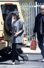 KOURTNEY KARDASHIAN and Travis Barker Out for Green Smoothies in Los Angeles 04/15/2022