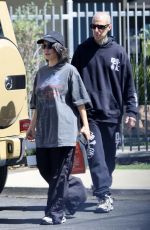 KOURTNEY KARDASHIAN and Travis Barker Out for Green Smoothies in Los Angeles 04/15/2022