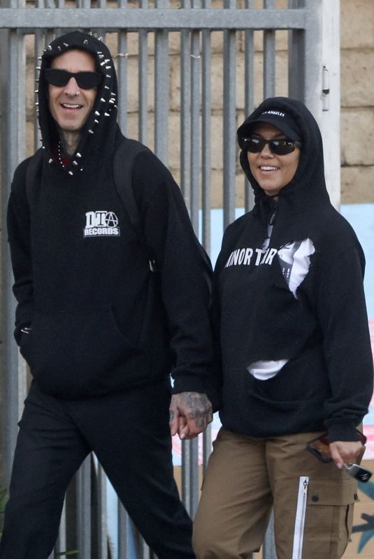 KOURTNEY KARDASHIAN and Travis Barker Out in Los Angeles 03/31/2022