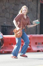 KRISTEN BELL Out Shopping for Grocery in Los Feliz 04/20/2022