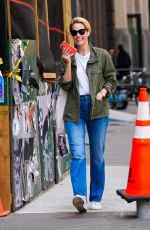 LESLIE BIBB Out in New York 04/25/2022