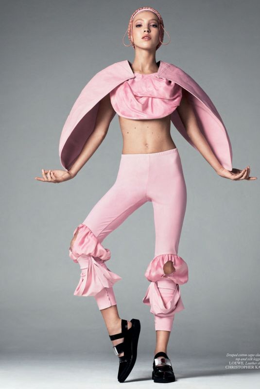 LILA GRACE MOSS in Vogue Magazine, UK May 2022