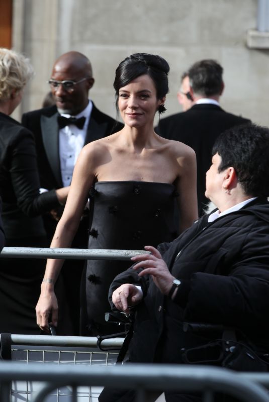 LILY ALLEN Arrives at 2022 Olivier Awards in London 04/10/2022