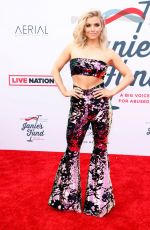 LINDSAY ELL at Steven Tyler