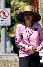 LISA RINNA Out Hiking at TreePeople Park in Los Angeles 04/17/2022