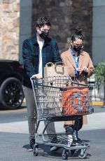 OLIVIA MUNN Shopping for Groceries at Gelsons in Los Angeles 04/05/2022