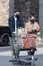OLIVIA MUNN Shopping for Groceries at Gelsons in Los Angeles 04/05/2022