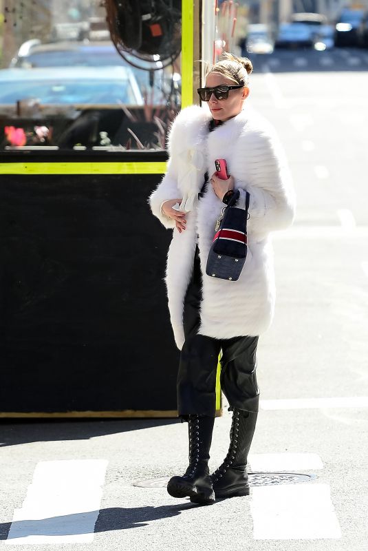 OLIVIA PALERMO Out in New York 04/28/2022