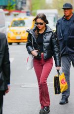 OLIVIA RODRIGO Out Shopping at Strand Bookstore in New York 04/26/2022