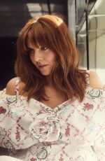 OPHELIA LOVIBOND for Contentmode Magazine, April 2022