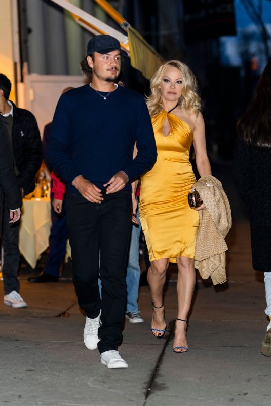 PAMELA ANDERSON and Brandon Thomas Lee Out in New York 04/09/2022