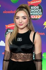 PEYTON LIST at 2022 Nickelodeon Kid