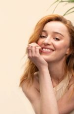 PHOEBE DYNEVOR for Wedo