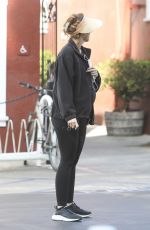 Pregnant KATHERINE SCHWARZENEGGER Out in Brentwood 04/18/2022