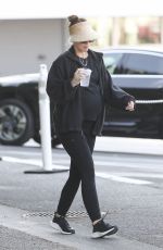 Pregnant KATHERINE SCHWARZENEGGER Out in Brentwood 04/18/2022