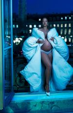 Pregnant RIHANNA for Vogue Magazine, May 2022