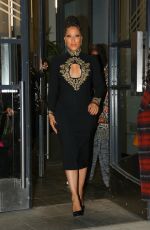 ROBIN THEDE leaves Her Hotel in New York 04/05/2022