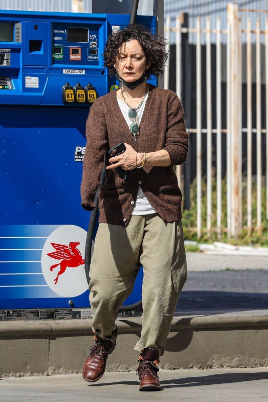 SARA GILBERT at a Gas Station in West Hollywood 04/11/2022