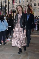 SAVANNAH GUTHRIE Out in New York 04/15/2022