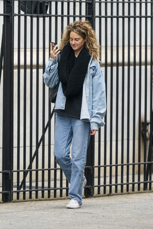 SHAILENE WOODLEY Out in New York 04/26/2022
