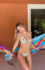 SISSY SHERIDAN - Instagram Photos 04/18/2022